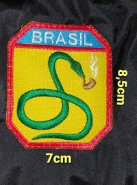 PATCHE BORDADO COM LINHAS 